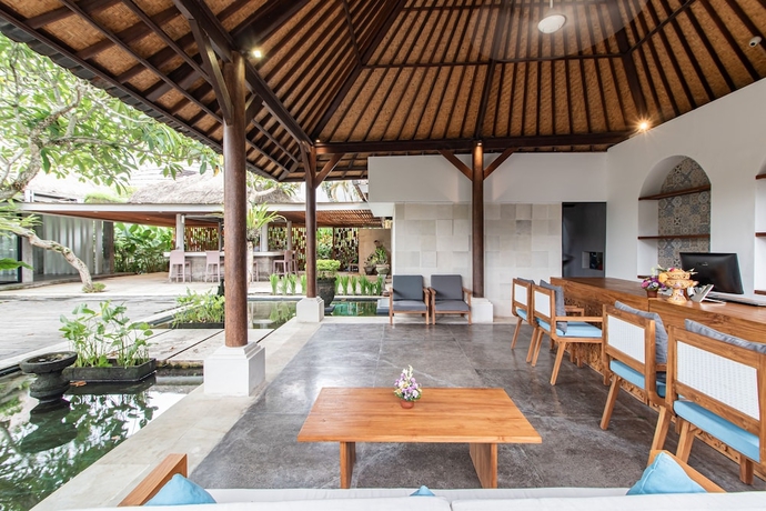 Imagen de los interiores del Hotel Deluxe Resort Villa Near Monkey Forest. Foto 14