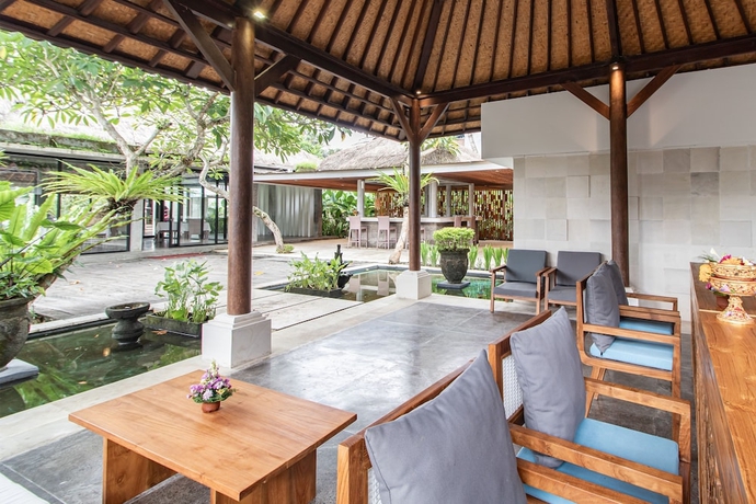 Imagen de los interiores del Hotel Deluxe Resort Villa Near Monkey Forest. Foto 16