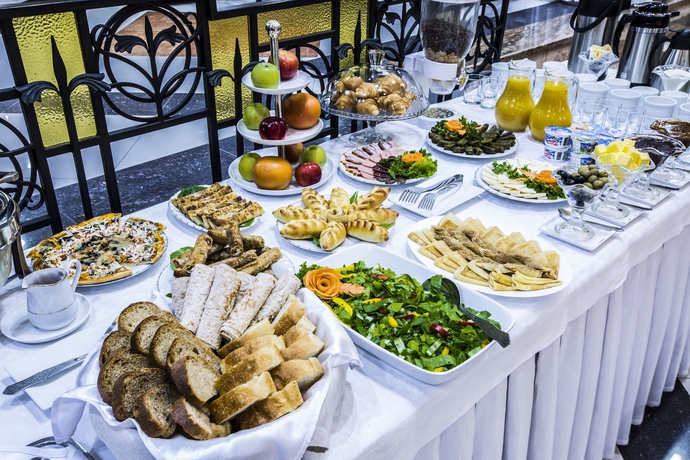 Imagen del bar/restaurante del Hotel Deluxe Yerevan. Foto 3