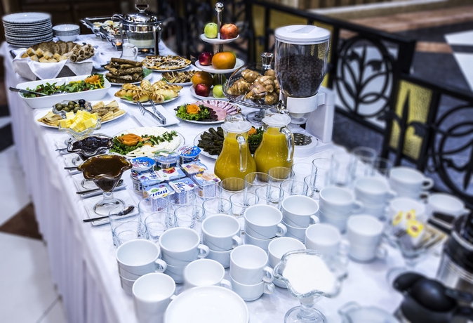 Imagen del bar/restaurante del Hotel Deluxe Yerevan. Foto 5