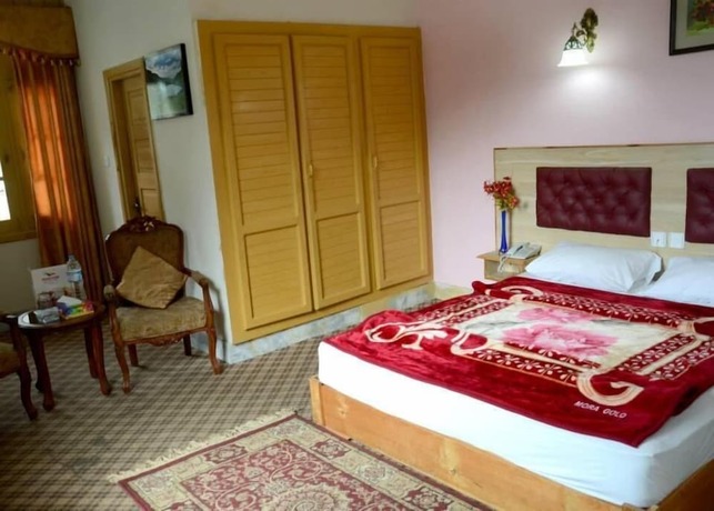 Imagen de la habitación del Hotel Demanchi Naran. Foto 17