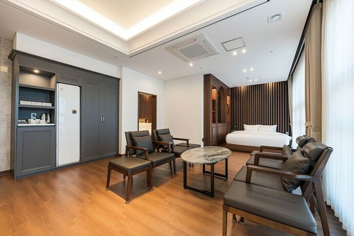 Imagen general del Hotel Demer. Foto 6