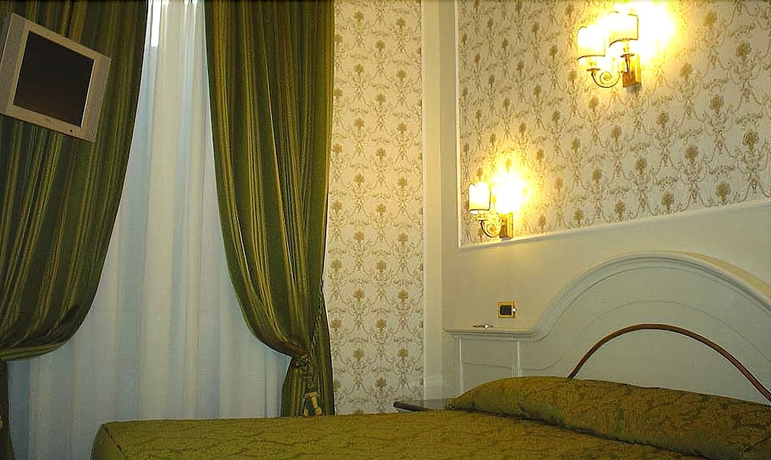 Imagen de la habitación del Hotel Demetra Capitolina. Foto 10