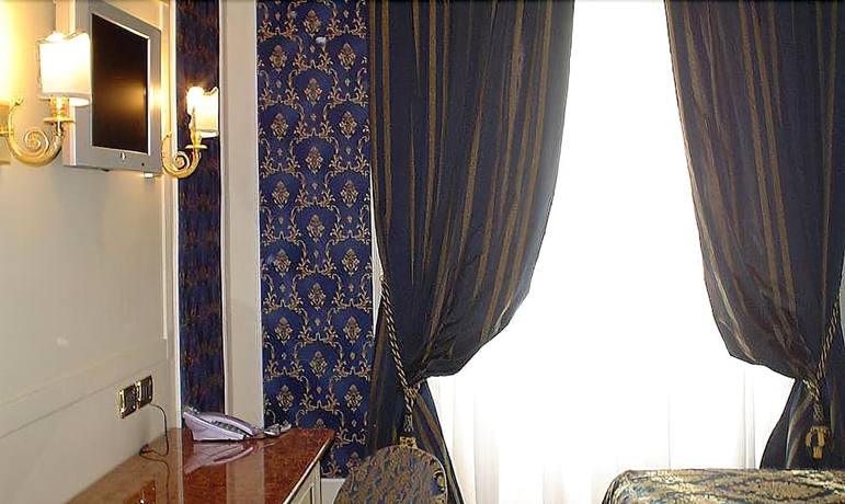 Imagen de la habitación del Hotel Demetra Capitolina. Foto 16