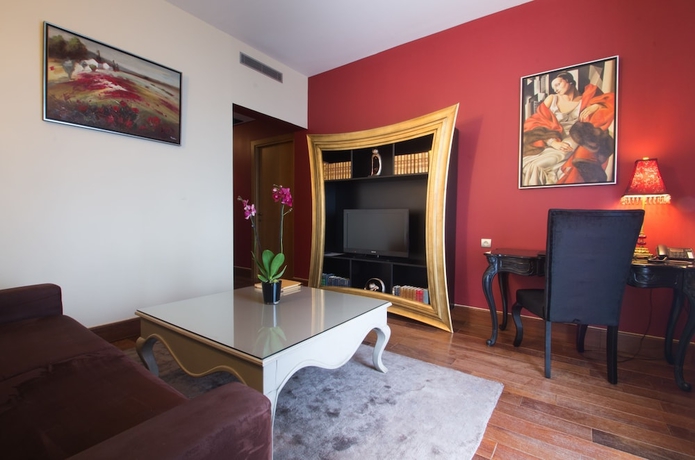 Imagen de la habitación del Hotel Demeure Loredana. Foto 8