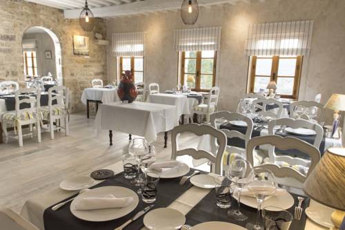 Imagen de la habitación del Hotel Demeures & Ch&acirc;teaux Les Hospitaliers. Foto 2