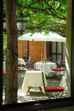 Imagen general del Hotel Demeures et Ch&acirc;teaux l'Abbaye Caladoise. Foto 5