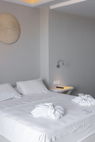 Imagen general del Hotel Demilmar Luxury Suites. Foto 12