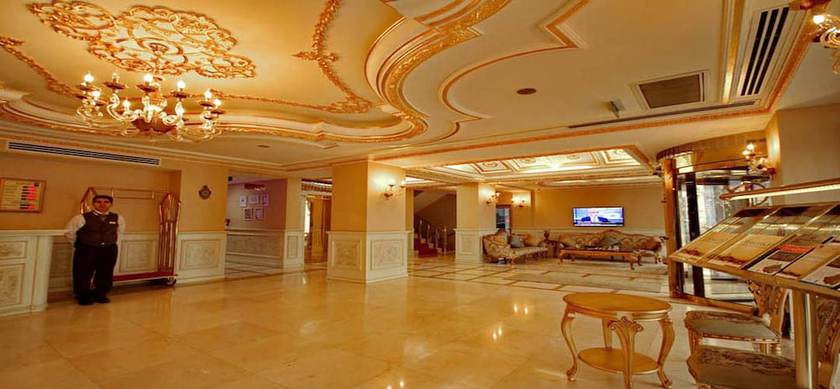 Imagen de los interiores del Hotel Demir. Foto 16