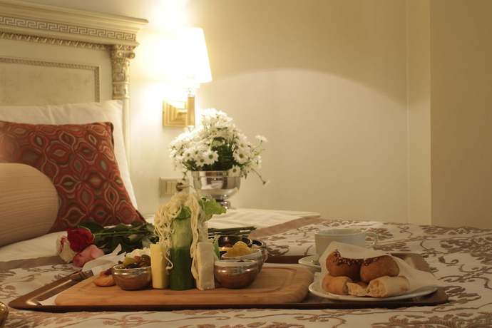 Imagen de la habitación del Hotel Demir. Foto 10