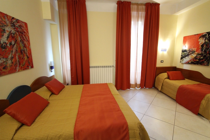 Imagen de la habitación del Hotel Demo. Foto 9