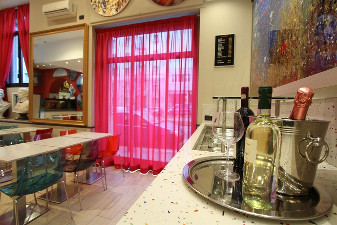 Imagen del bar/restaurante del Hotel Demo. Foto 4