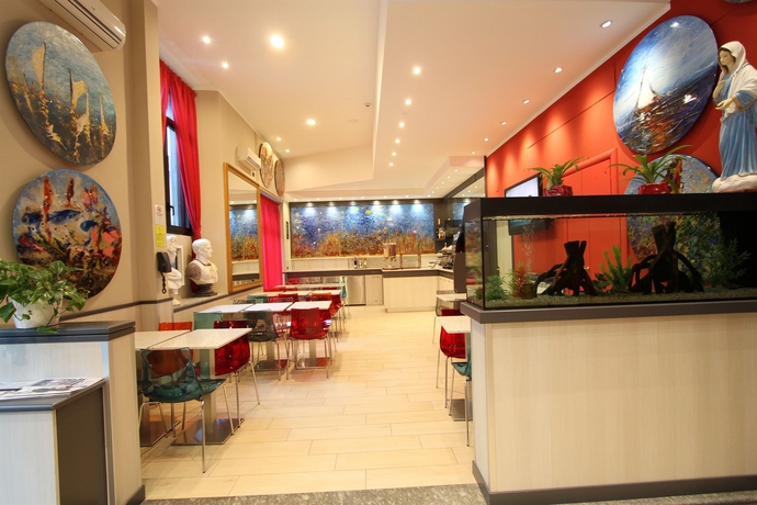 Imagen del bar/restaurante del Hotel Demo. Foto 5