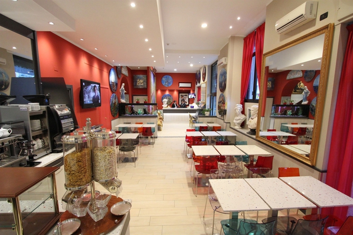 Imagen de los interiores del Hotel Demo. Foto 12