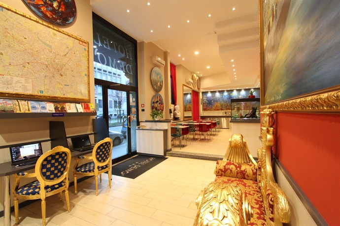 Imagen de los interiores del Hotel Demo. Foto 14