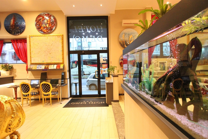 Imagen de los interiores del Hotel Demo. Foto 15