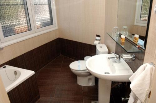Imagen de la habitación del Hotel Democritus. Foto 6