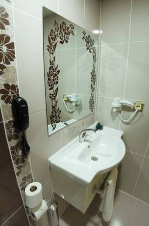 Imagen de la habitación del Hotel Demosan City Otel. Foto 2