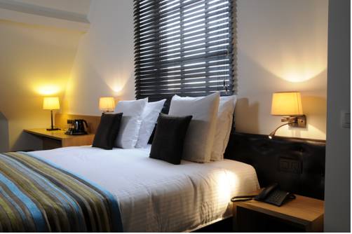 Imagen de la habitación del Hotel Den Hof. Foto 6