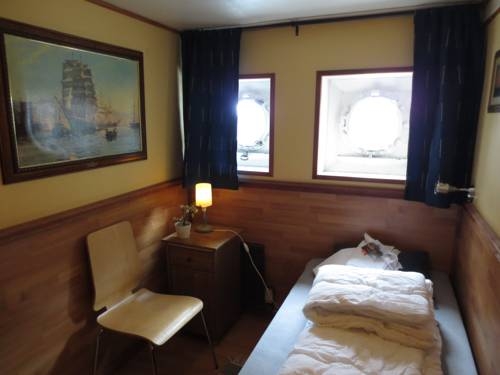 Imagen de la habitación del Hotel Den R&ouml;da B&aring;ten. Foto 44