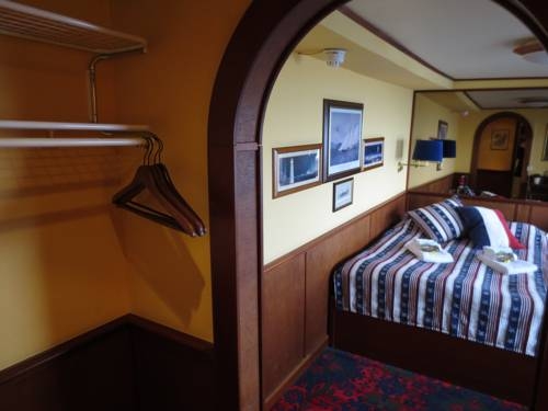 Imagen de la habitación del Hotel Den R&ouml;da B&aring;ten. Foto 51