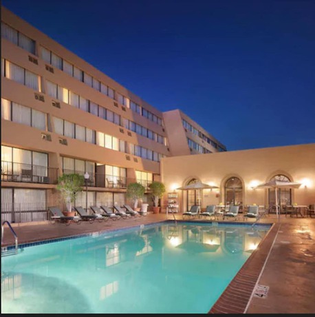 Imagen de la piscina del Hotel Dena, Pasadena Los Angeles, A Tribute Portfolio. Foto 12