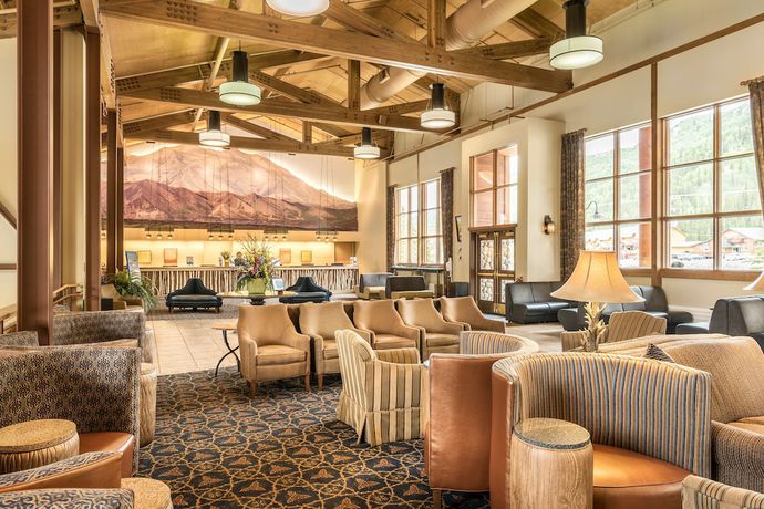 Imagen de los interiores del Hotel Denali Princess Wilderness Lodge. Foto 15