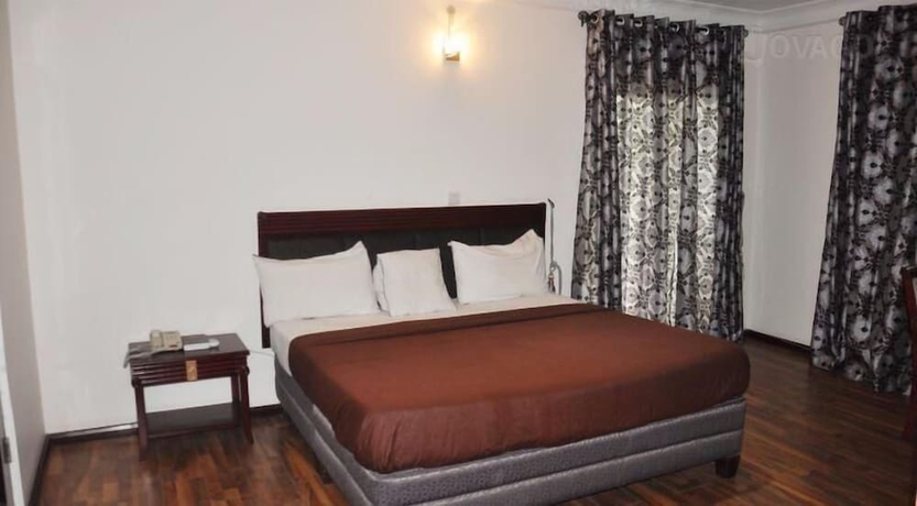 Imagen de la habitación del Hotel Denami Suites. Foto 9