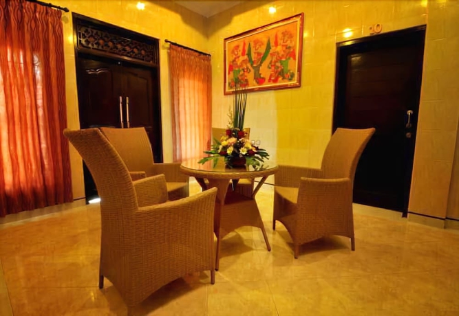 Imagen de los interiores del Hotel Denays House. Foto 16