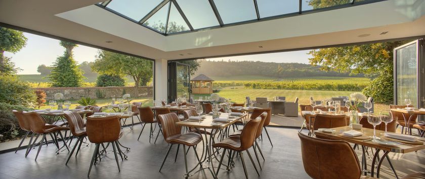 Imagen del bar/restaurante del Hotel Denbies Vineyard. Foto 14