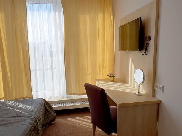 Imagen de la habitación del Hotel Denbu. Foto 10