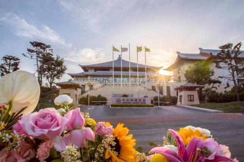 Imagen general del Hotel Dengfeng Zhongzhou Huading. Foto 3