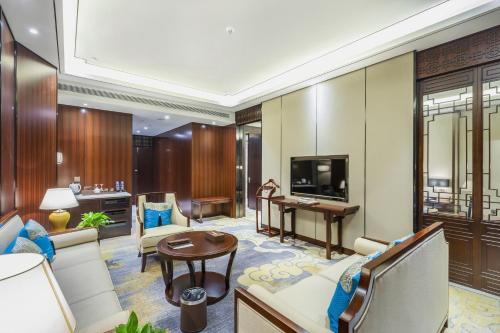 Imagen general del Hotel Dengfeng Zhongzhou Huading. Foto 6