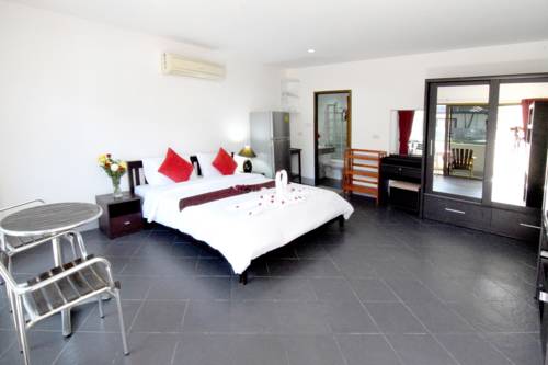 Imagen de la habitación del Hotel Dengs Kamala Resort. Foto 3