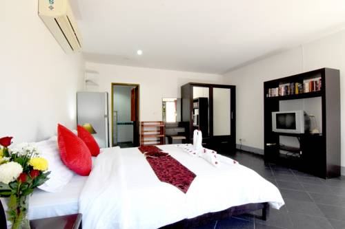 Imagen de la habitación del Hotel Dengs Kamala Resort. Foto 11