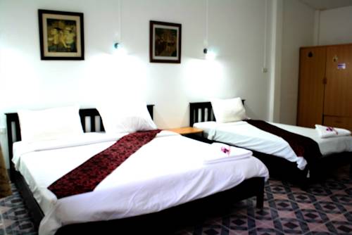 Imagen de la habitación del Hotel Dengs Kamala Resort. Foto 12