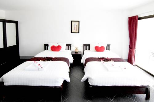 Imagen de la habitación del Hotel Dengs Kamala Resort. Foto 15