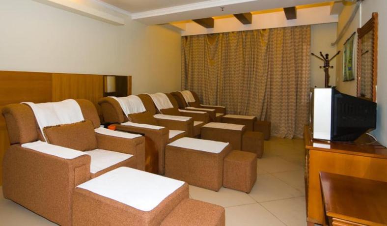 Imagen de los interiores del Hotel Dengxillai Foshan. Foto 18
