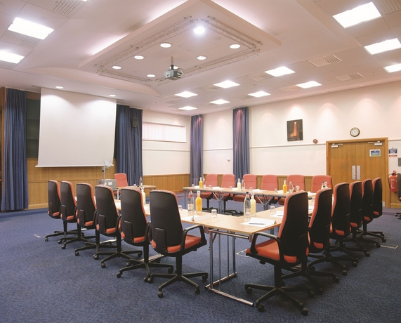 Imagen de los interiores del Hotel Denham Grove. Foto 13