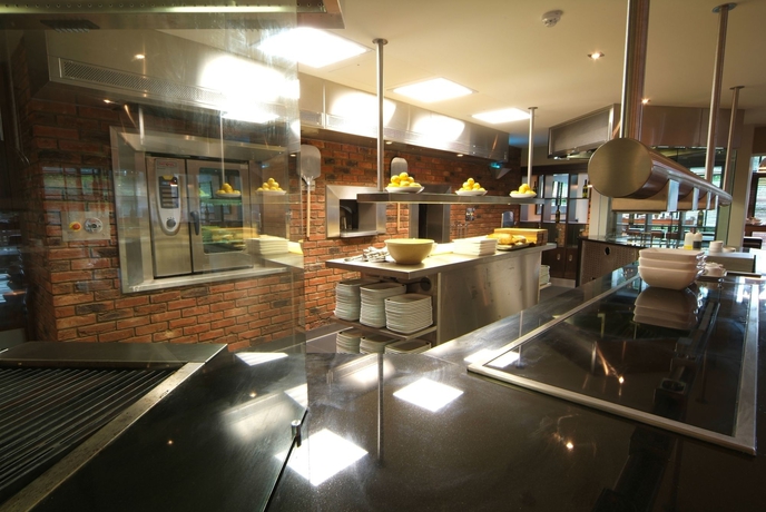 Imagen del bar/restaurante del Hotel Denham Grove. Foto 7