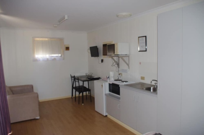 Imagen de la habitación del Hotel Deniliquin Pioneer Tourist Park. Foto 13