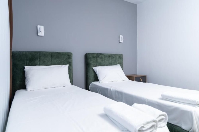 Imagen de la habitación del Hotel Denis. Foto 8