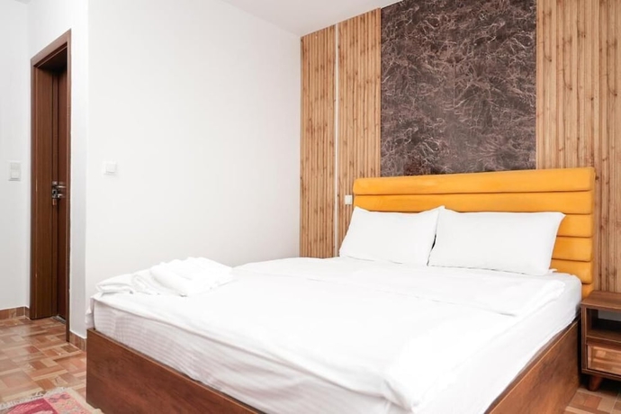 Imagen de la habitación del Hotel Denis. Foto 11