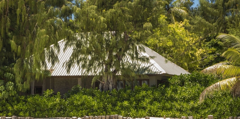 Imagen de la habitación del Hotel Denis Private Island. Foto 3