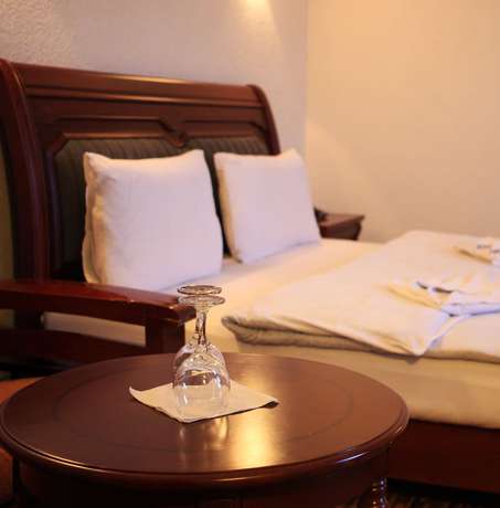 Imagen de la habitación del Hotel Denis and Spa. Foto 6
