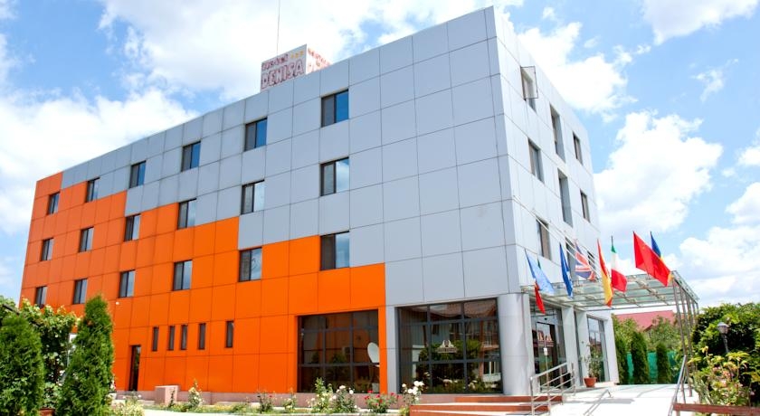 Imagen general del Hotel Denisa Otopeni. Foto 2