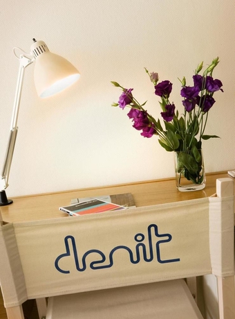 Imagen de la habitación del Hotel Denit Barcelona. Foto 2
