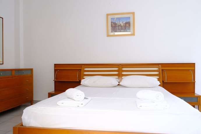 Imagen de la habitación del Hotel Dennis. Foto 7