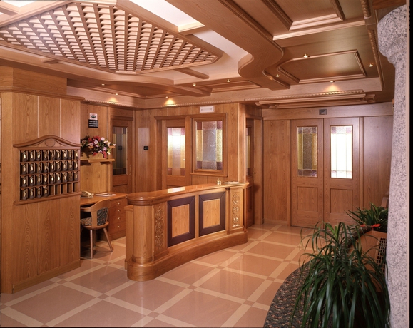 Imagen de los interiores del Hotel Denny. Foto 12