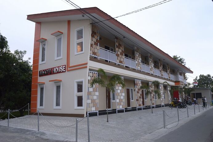 Imagen general del Hotel Denofe House. Foto 9